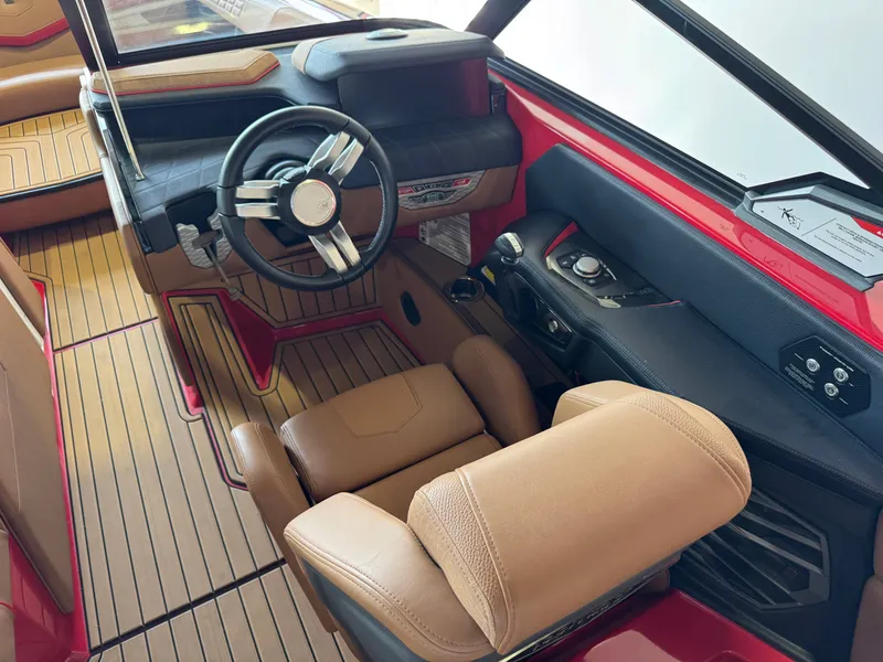 Slide: The Image of Nautique Super Air Nautique G25 2024 - 25