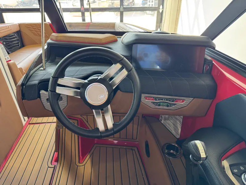 Slide: The Image of Nautique Super Air Nautique G25 2024 - 26