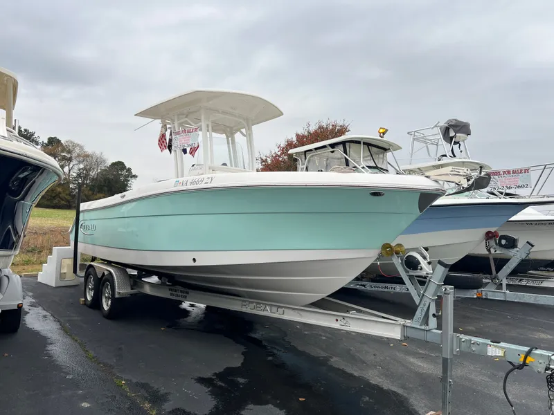 The Image of Robalo R242 Center Console 2021 - 0