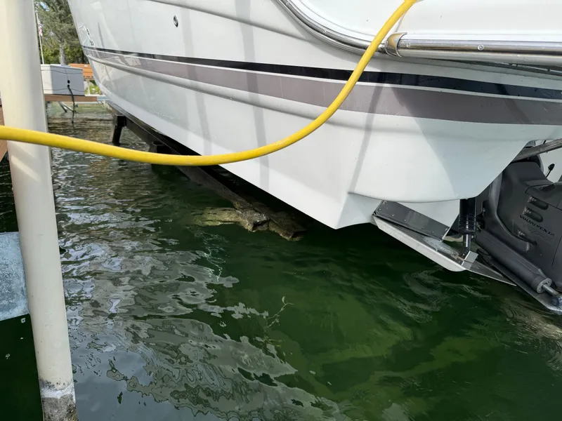 Slide: The Image of Regal Commodore 3260 2004 - 18