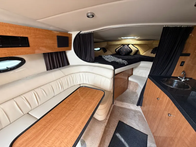 Slide: The Image of Regal Commodore 3260 2004 - 9