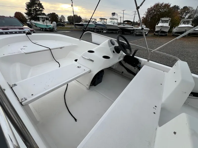 Slide: The Image of Boston Whaler 150 Sport 2007 - 11