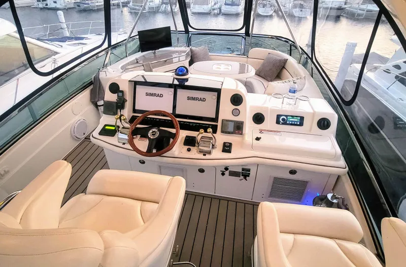 Slide: The Image of Sea Ray 52 Sedan Bridge 2006 - 14