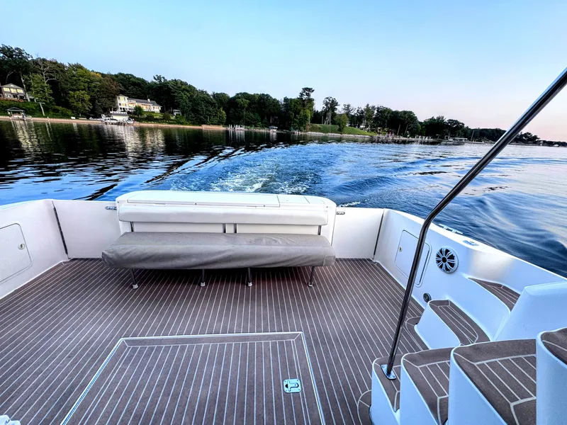 Slide: The Image of Sea Ray 450 Express Bridge 2000 - 20