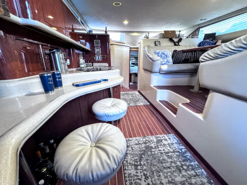 Slide: The Image of Sea Ray 450 Express Bridge 2000 - 36