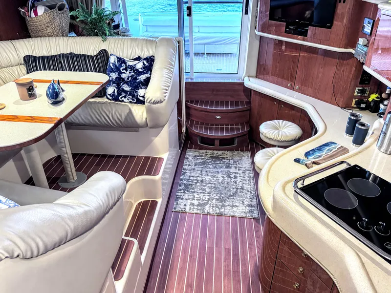 Slide: The Image of Sea Ray 450 Express Bridge 2000 - 40