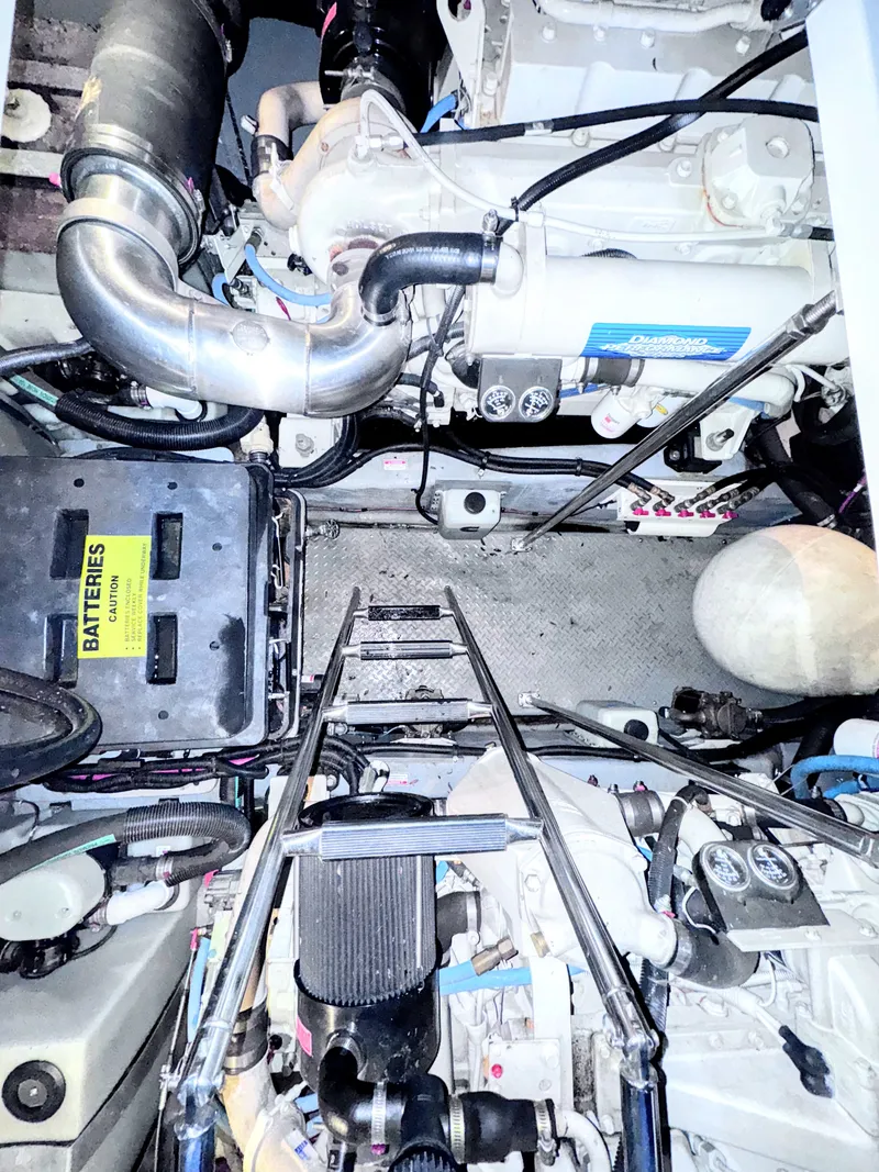 Slide: The Image of Sea Ray 450 Express Bridge 2000 - 53