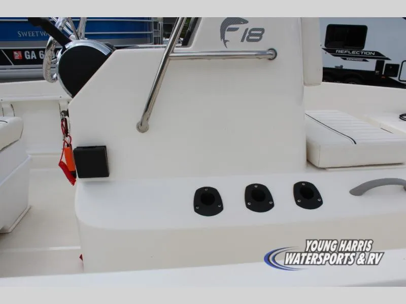 Slide: The Image of Bayliner Element F18 2019 - 6