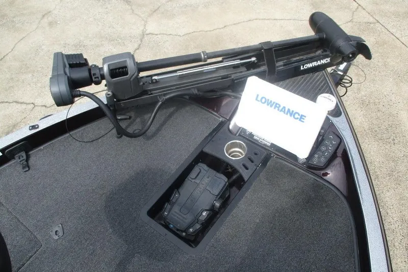 Slide: The Image of 2019 Ranger Z520C Carbon Comanche boat deck with Lowrance equipment. - 3