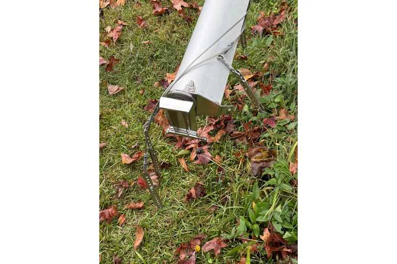 Slide: The Image of Mast of 2007 MacGregor 26M sailboat on grass with autumn leaves. - 30