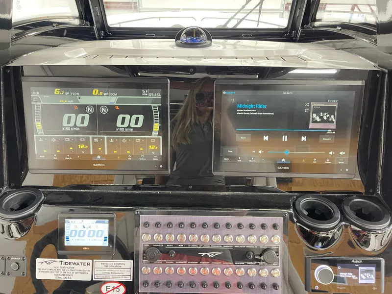 Slide: The Image of Tidewater 302 CC Adventure 2026 - 25