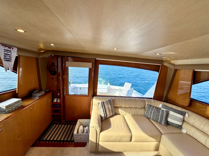 Slide: The Image of Salon Aft - 26