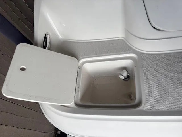 Slide: The Image of Monterey 248 Ls 2006 - 10