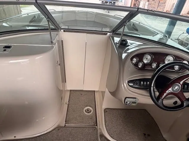 Slide: The Image of Monterey 248 Ls 2006 - 25