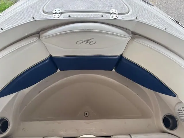 Slide: The Image of Monterey 248 Ls 2006 - 33