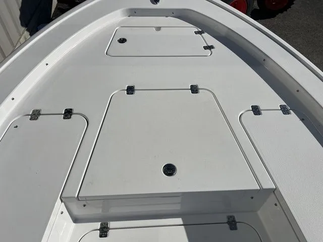 Slide: The Image of Sportsman Masters 227 Bay Boat 2026 - 15