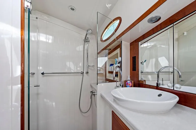 Slide: The Image of Palm Beach Motor Yachts PB55 Flybridge 2018 - 53