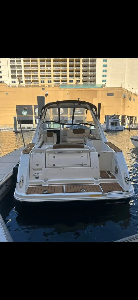 Slide: The Image of Sea Ray 310 Sundancer 2010 - 13