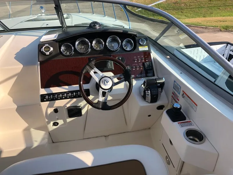 Slide: The Image of Sea Ray 310 Sundancer 2010 - 2