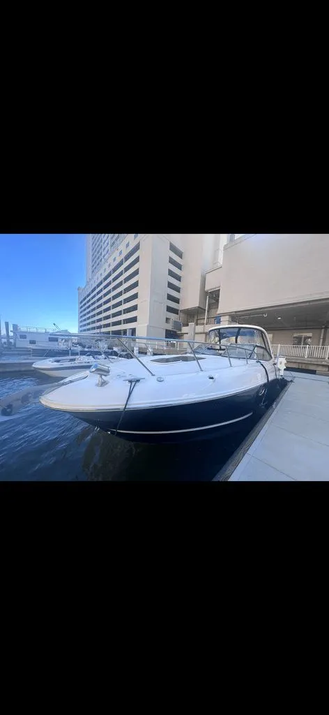 Slide: The Image of Sea Ray 310 Sundancer 2010 - 6