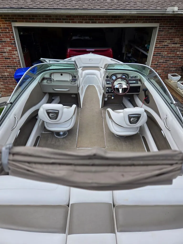 Slide: The Image of Crownline Boats 215 SS 2012 - 4