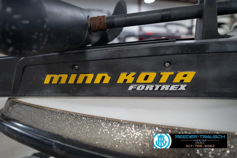 Slide: The Image of 2003 Nitro 911 CDC boat with Yamaha engine, Reeder-Trausch Marine logo visible. - 52