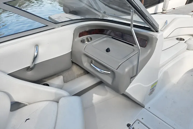 Slide: The Image of Crownline Boats 19 LS 2006 - 13