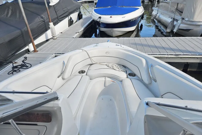 Slide: The Image of Crownline Boats 19 LS 2006 - 14