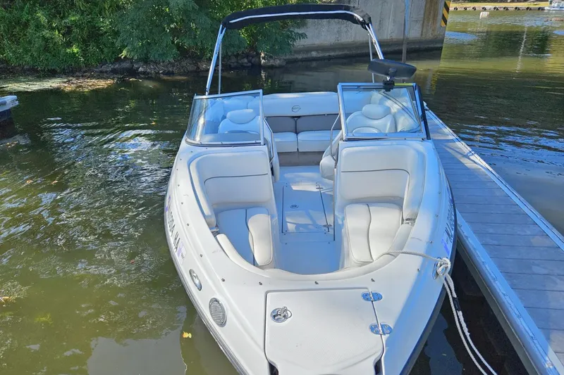 Slide: The Image of Crownline Boats 19 LS 2006 - 2