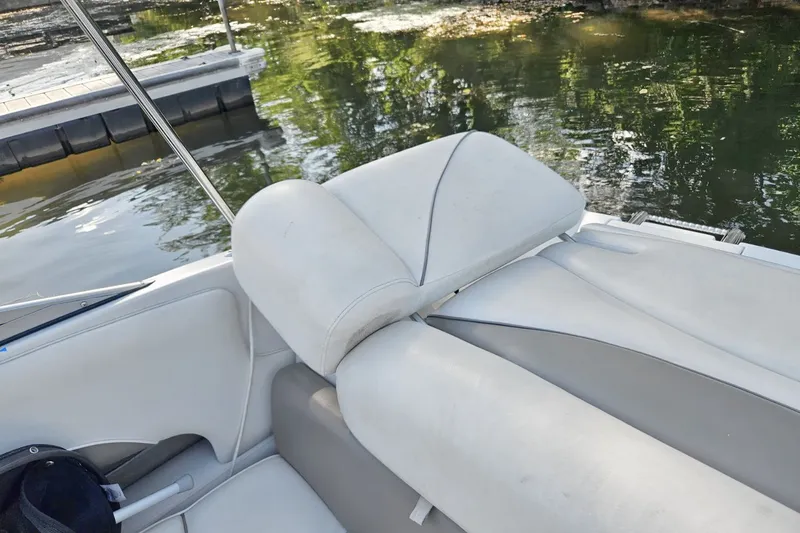 Slide: The Image of Crownline Boats 19 LS 2006 - 7
