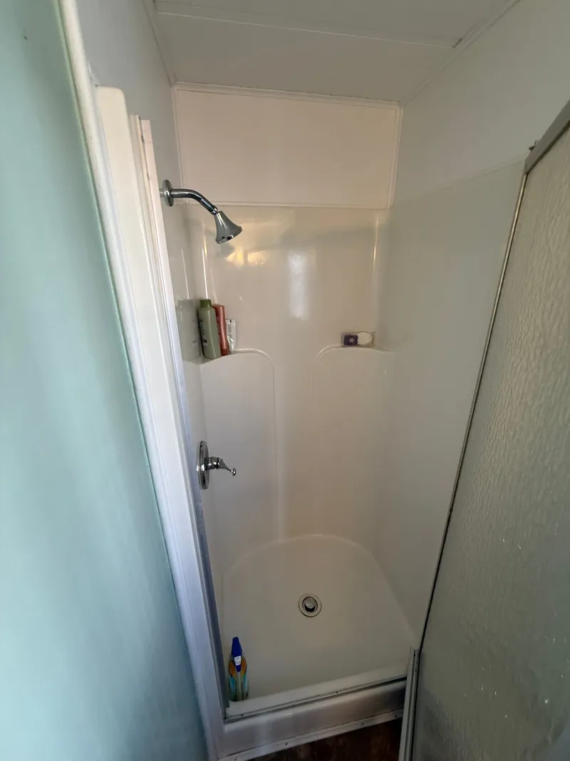 Slide: The Image of Jamestowner 16 x 72 Houseboat 1994 - 36