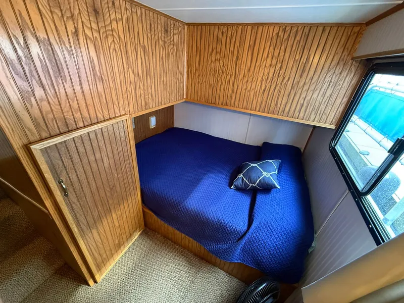 Slide: The Image of Jamestowner 16 x 72 Houseboat 1994 - 41