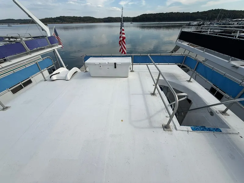 Slide: The Image of Jamestowner 16 x 72 Houseboat 1994 - 53