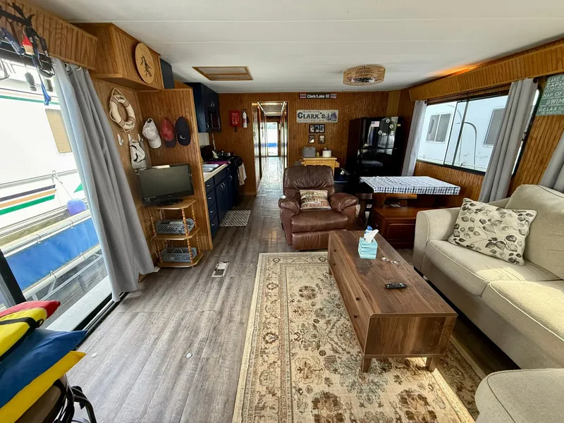 Slide: The Image of Jamestowner 16 x 72 Houseboat 1994 - 9