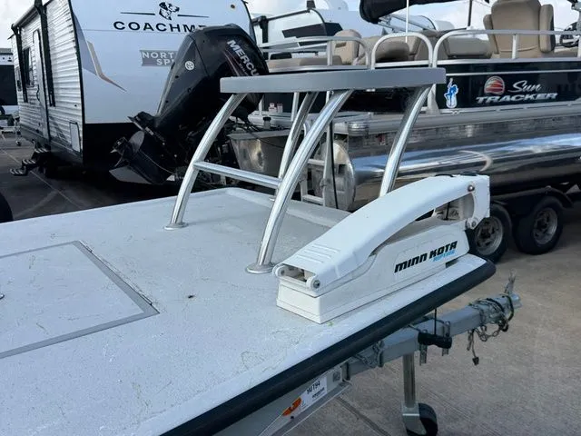 Slide: The Image of Cougar GENESIS C17 2022 - 47