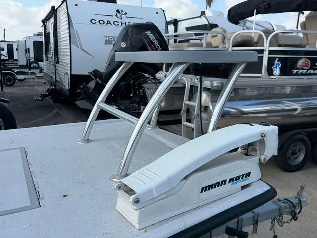 Slide: The Image of Cougar GENESIS C17 2022 - 48