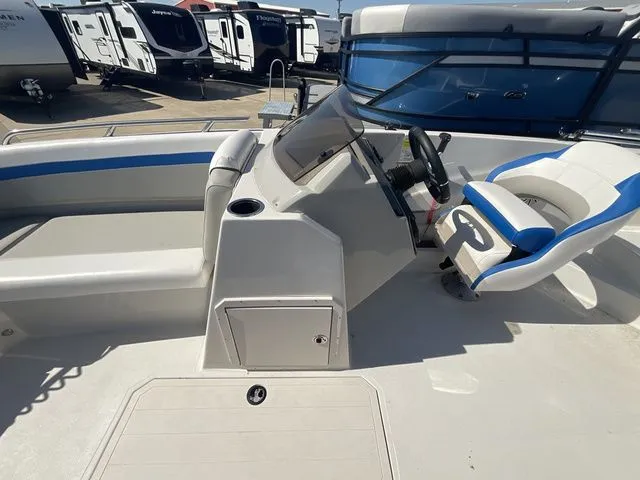 Slide: The Image of Starcraft SVX 210 DC OB 2023 - 12