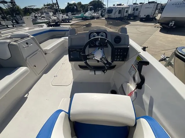 Slide: The Image of Starcraft SVX 210 DC OB 2023 - 16