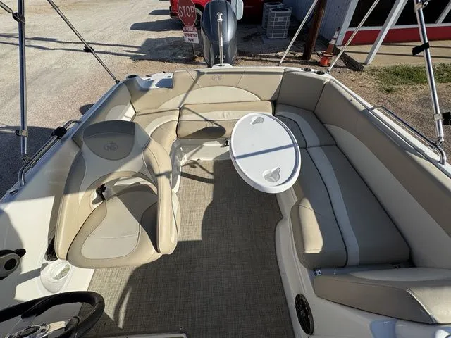 Slide: The Image of NauticStar 203 SC 2017 - 15