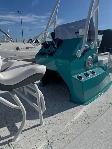 Slide: The Image of Majek 20 Xtreme 2025 - 11