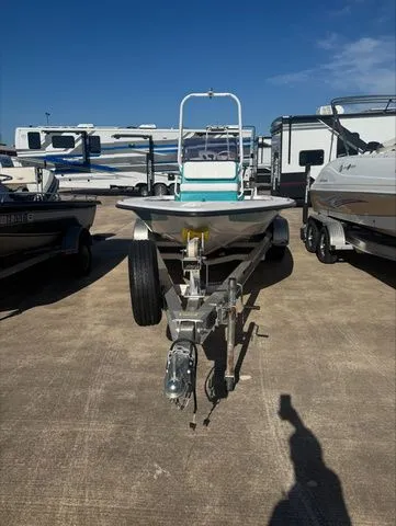 Slide: The Image of Majek 20 Xtreme 2025 - 4