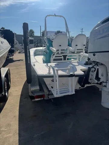 Slide: The Image of Majek 20 Xtreme 2025 - 6