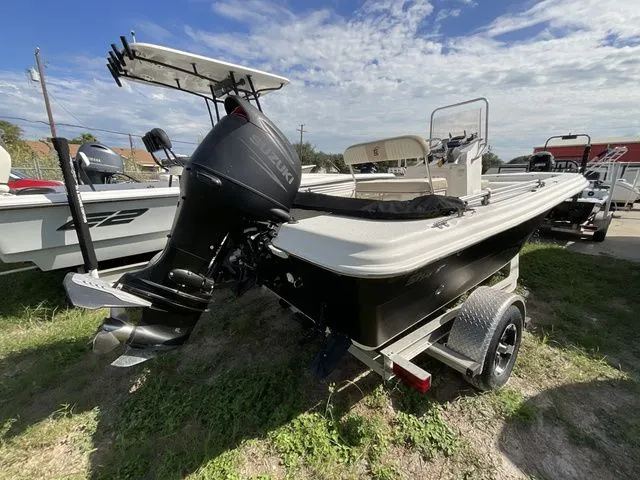 Slide: The Image of Carolina 19 Sea Skiff 2016 - 3