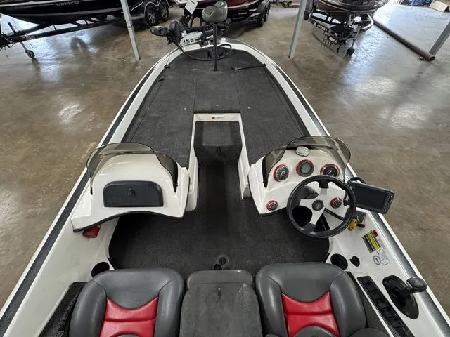 Slide: The Image of Champion 203CX DC 2005 - 10