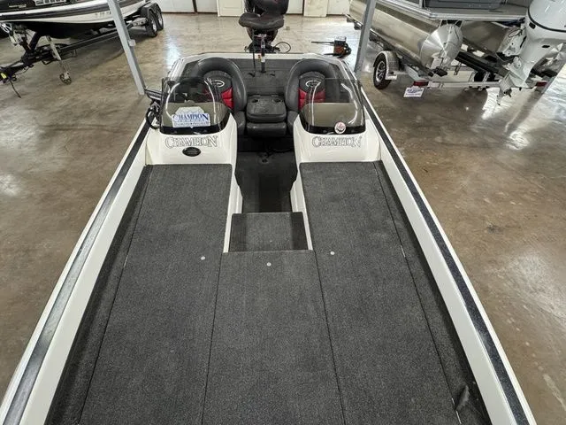 Slide: The Image of Champion 203CX DC 2005 - 13