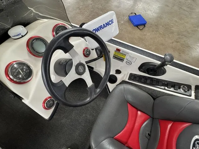 Slide: The Image of Champion 203CX DC 2005 - 22