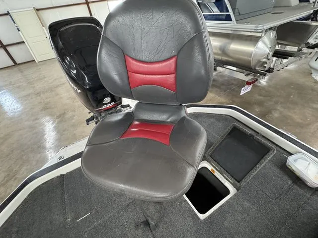 Slide: The Image of Champion 203CX DC 2005 - 24