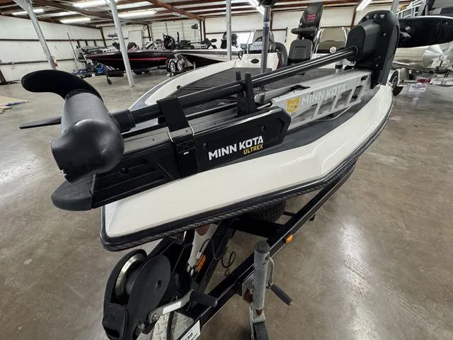 Slide: The Image of Champion 203CX DC 2005 - 7