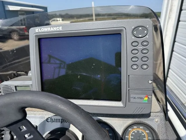 Slide: The Image of Champion 176 Fish Hunter with 2004 Mercury 115 Four Stroke 1990 - 14