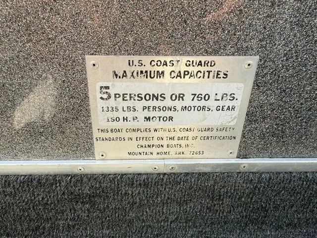 Slide: The Image of Champion 176 Fish Hunter with 2004 Mercury 115 Four Stroke 1990 - 16